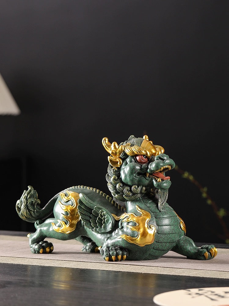 Large Chinese-style Pixiu Ornament for Attracting Wealth